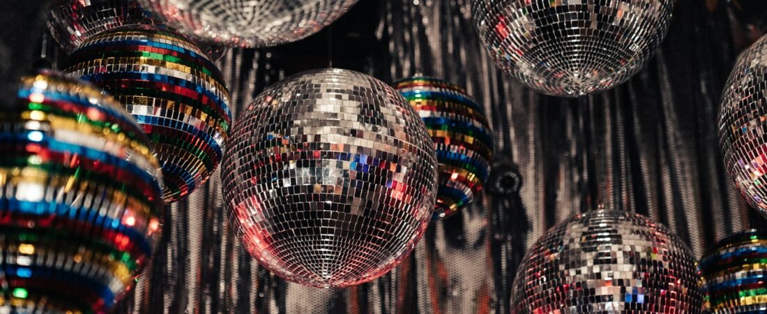 Photo Booth Props & Backdrop Ideas That Look Amazing on Camera