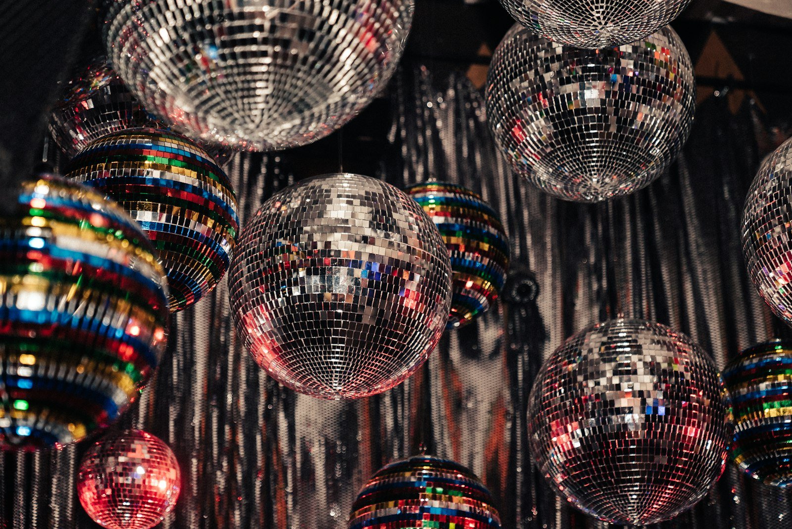 Photo Booth Props & Backdrop Ideas That Look Amazing on Camera