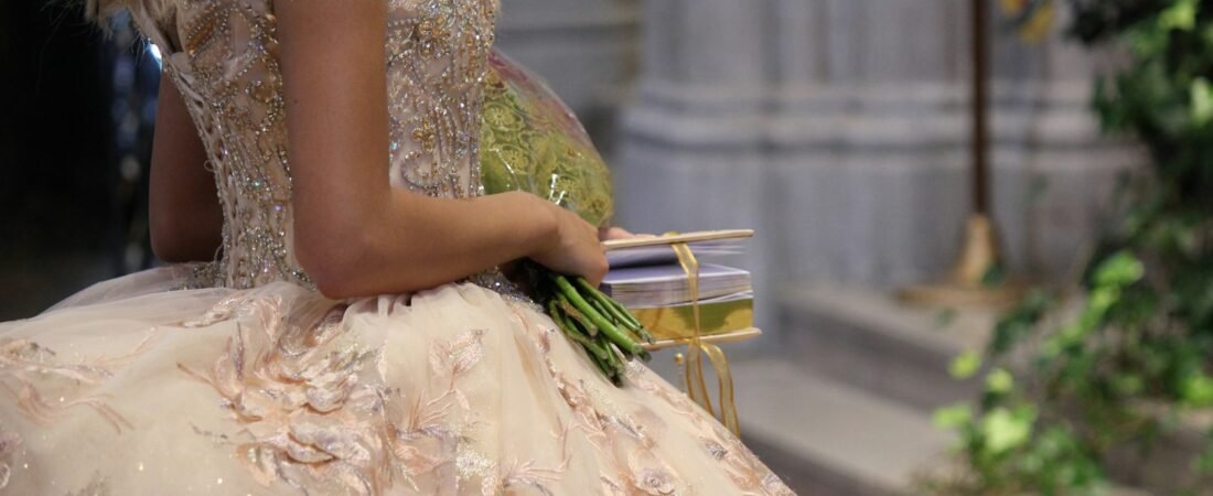 Quinceañera 360 Photo Booth Ideas: Make Her Big Day Sparkle